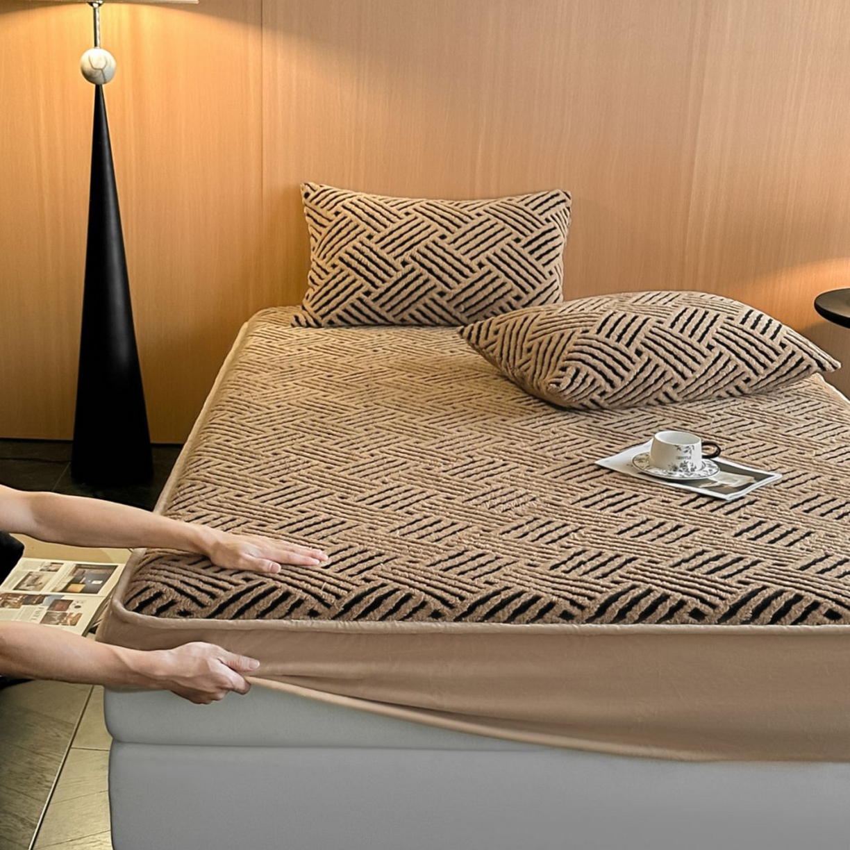 91家纺网 家纺一手货源 找家纺 可恩欣 2026新款舒棉绒提花防水床笠-利奥 利奥-云咖