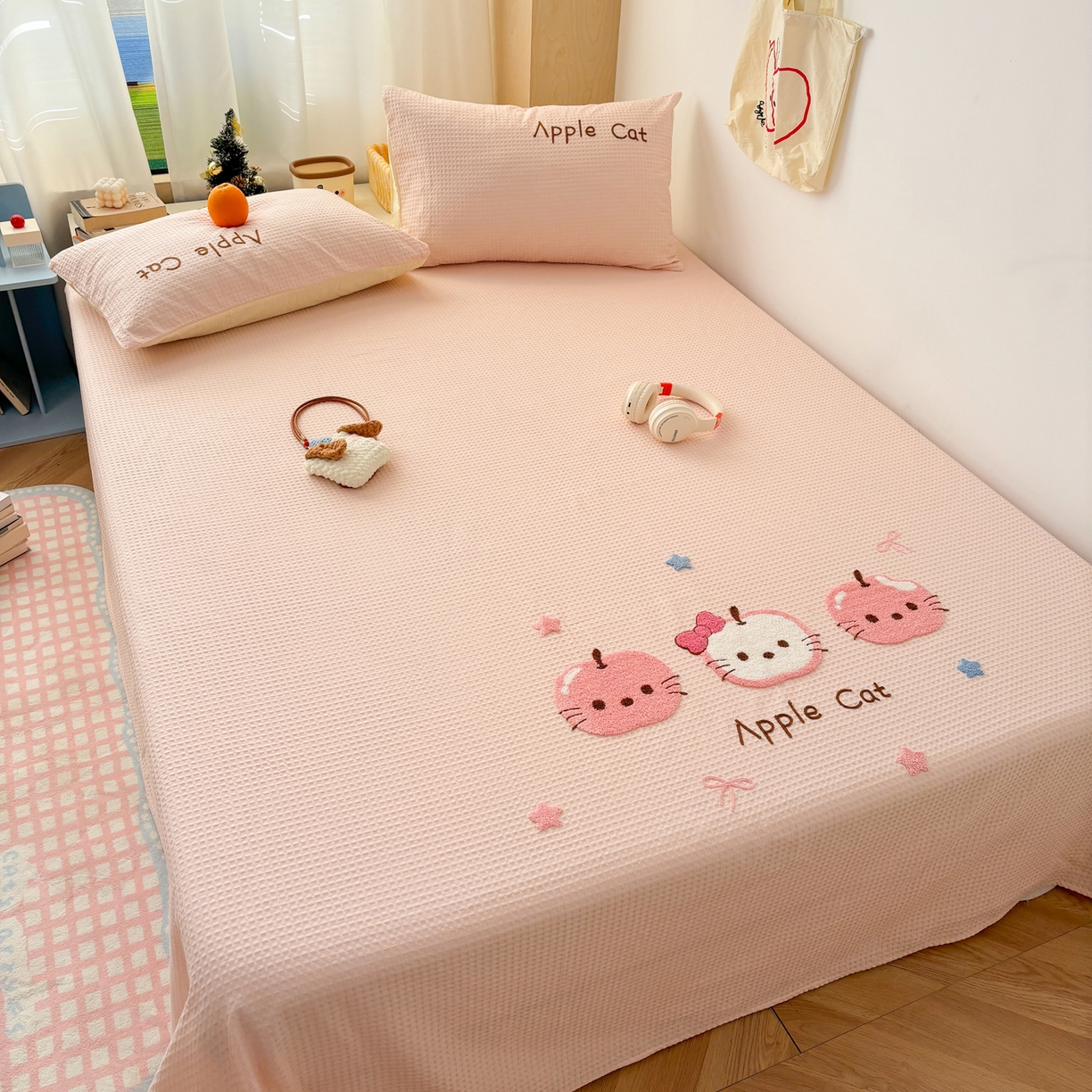 91家纺网 家纺一手货源 找家纺 雅居纺家纺 2026新款全棉华夫格毛巾绣单品系列 粉色苹果猫