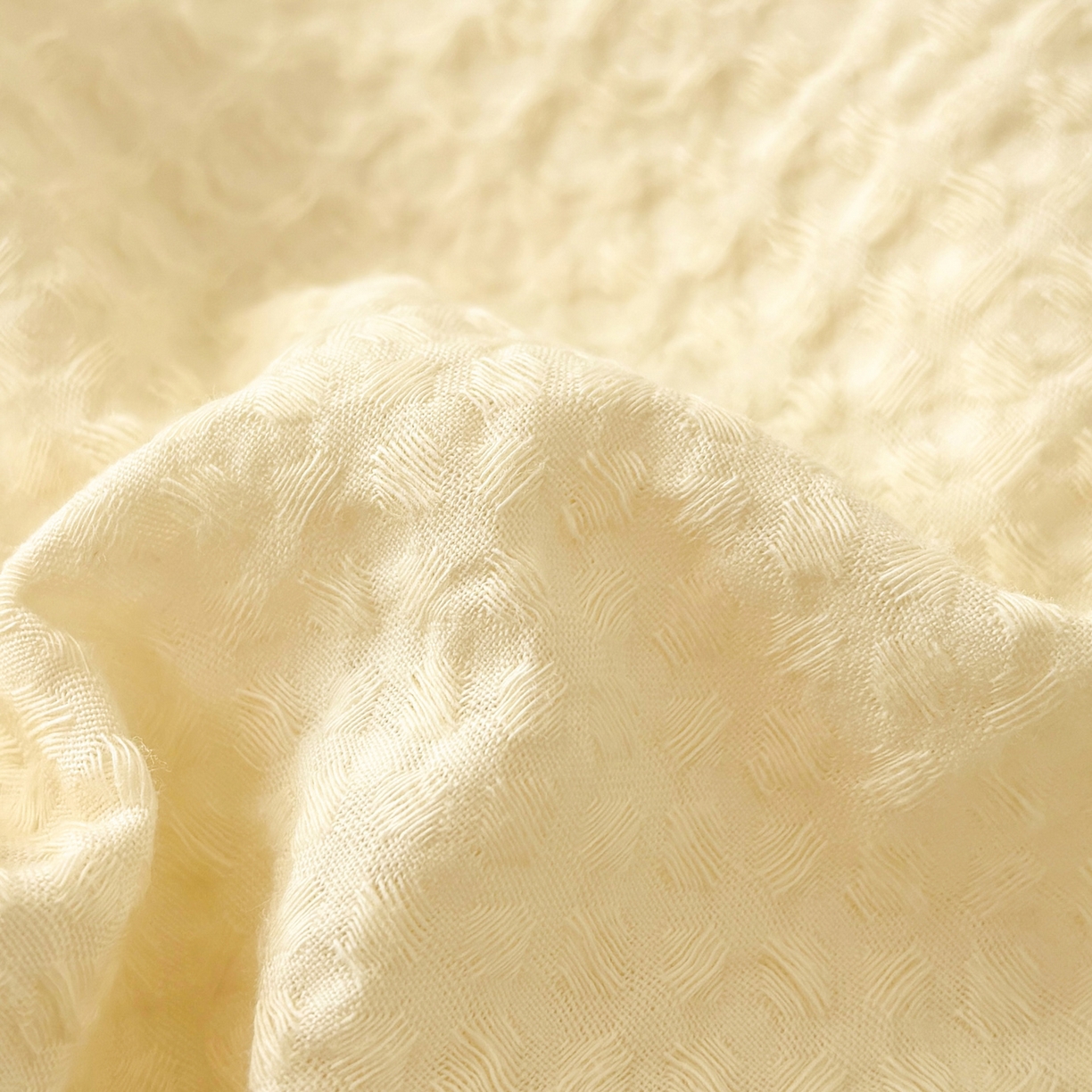 91家纺网 家纺一手货源 找家纺 雅居纺家纺 2026新款全棉华夫格毛巾绣单品系列 米黄苹安狗