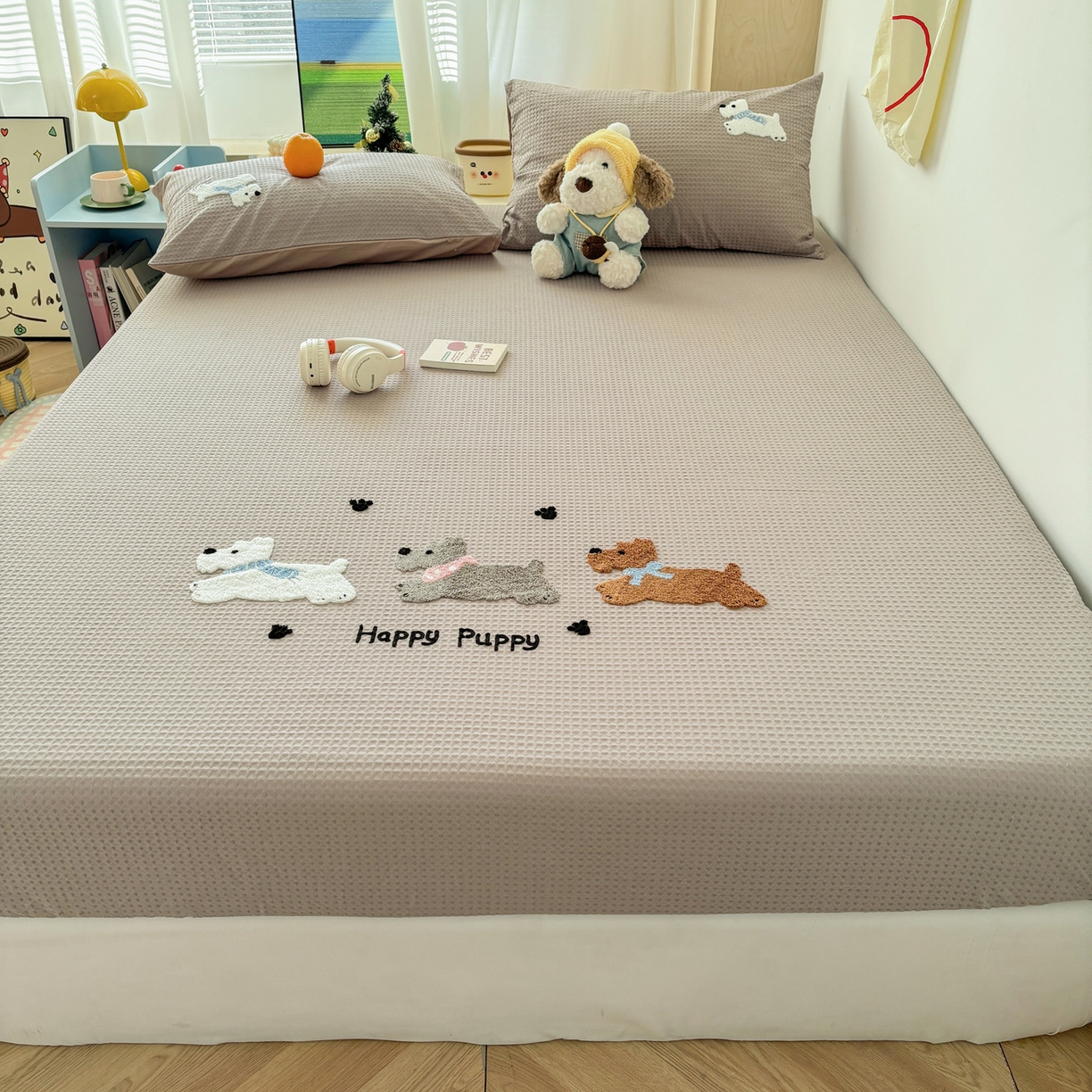 91家纺网 家纺一手货源 找家纺 雅居纺家纺 2026新款全棉华夫格毛巾绣单品系列 浅灰围脖小狗