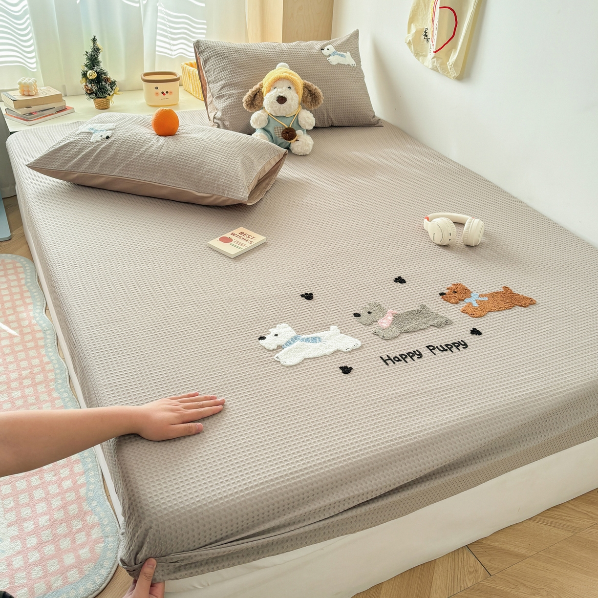 91家纺网 家纺一手货源 找家纺 雅居纺家纺 2026新款全棉华夫格毛巾绣单品系列 浅灰围脖小狗