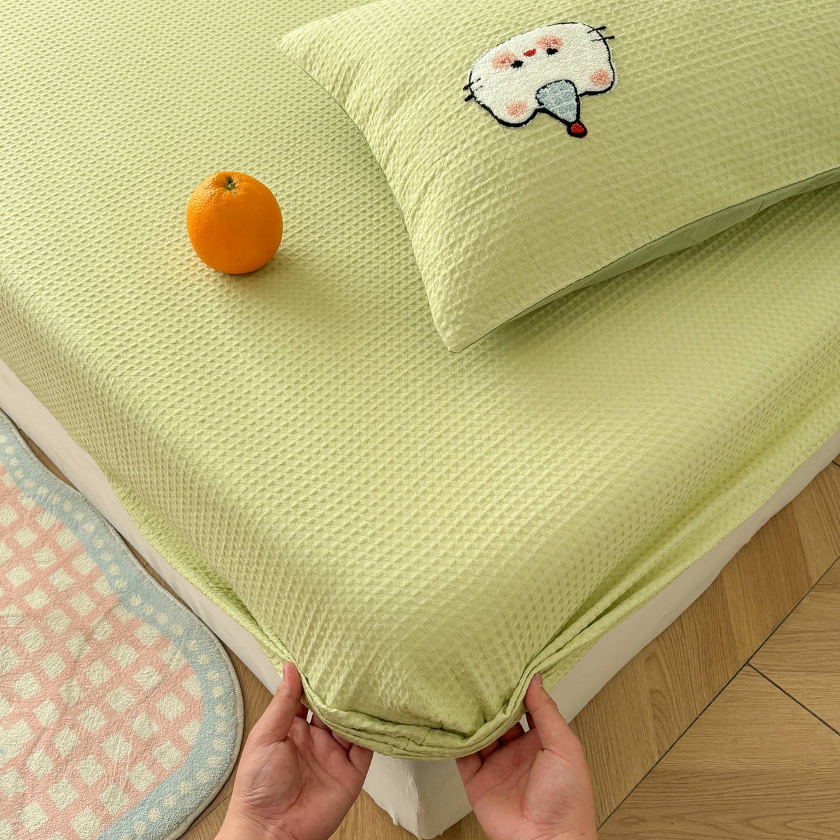 91家纺网 家纺一手货源 找家纺 雅居纺家纺 2026新款全棉华夫格毛巾绣单品系列 水绿萌宠