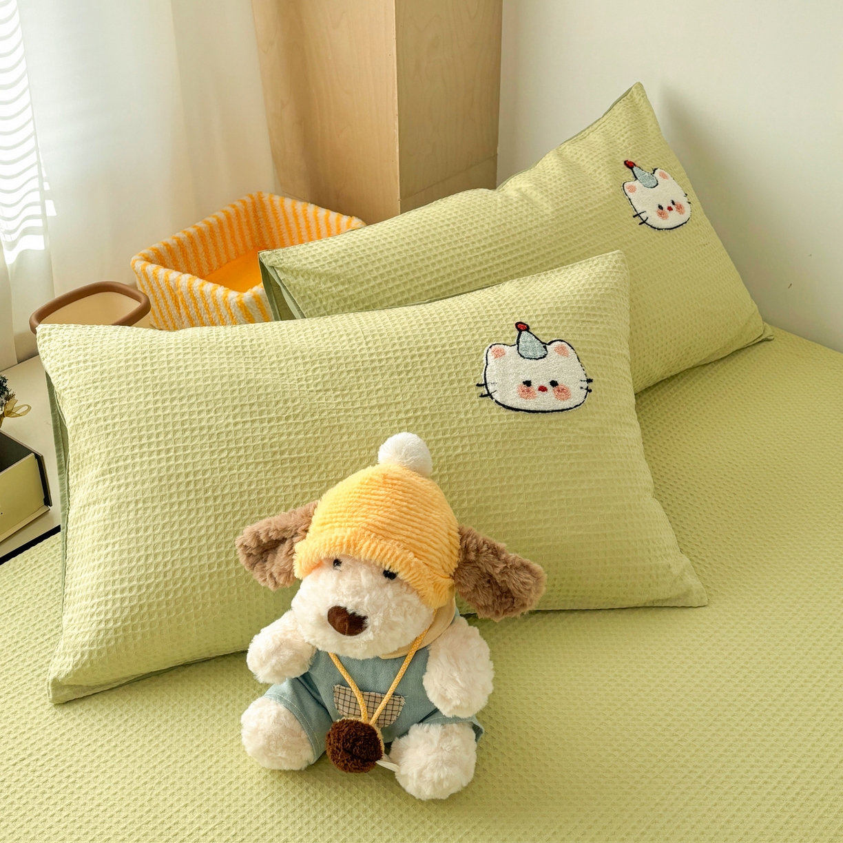 91家纺网 家纺一手货源 找家纺 雅居纺家纺 2026新款全棉华夫格毛巾绣单品系列 水绿萌宠