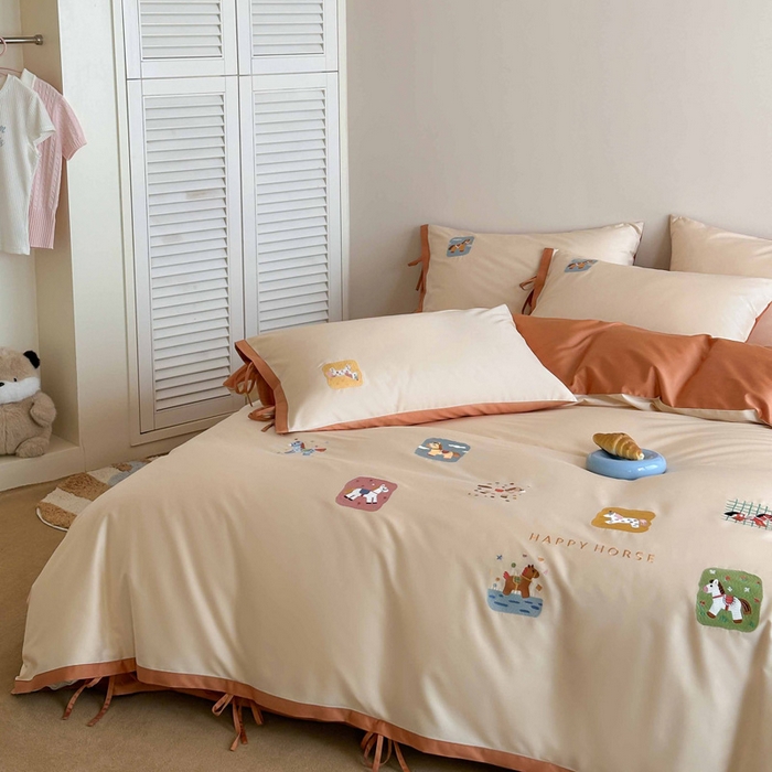 91家纺网 家纺一手货源 找家纺 爱缦 2026新款小马奔腾系列100s全棉四件套（此款券后控价：小号238，标准298，大号318） 小马奔腾-奶油桔