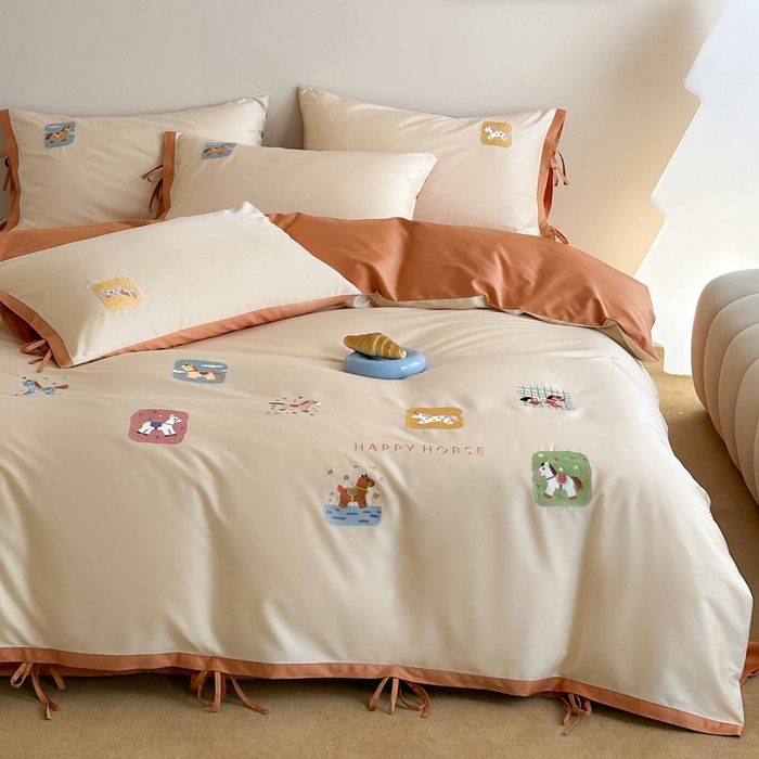 91家纺网 家纺一手货源 找家纺 爱缦 2026新款小马奔腾系列100s全棉四件套（此款券后控价：小号238，标准298，大号318） 小马奔腾-奶油桔