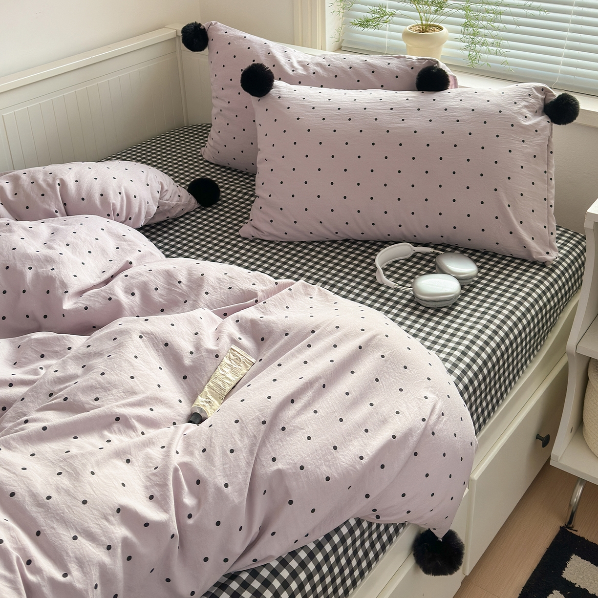 91家纺网 家纺一手货源 找家纺 优选 2026新款混搭圆点啵啵毛球款四件套学生三件套-小红书推荐 圆点啵啵-淡紫