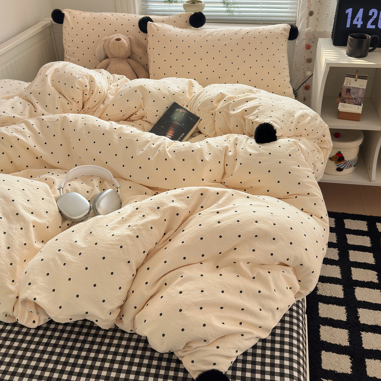 91家纺网 家纺一手货源 找家纺 优选 2026新款混搭圆点啵啵毛球款四件套学生三件套-小红书推荐 圆点啵啵-奶黄