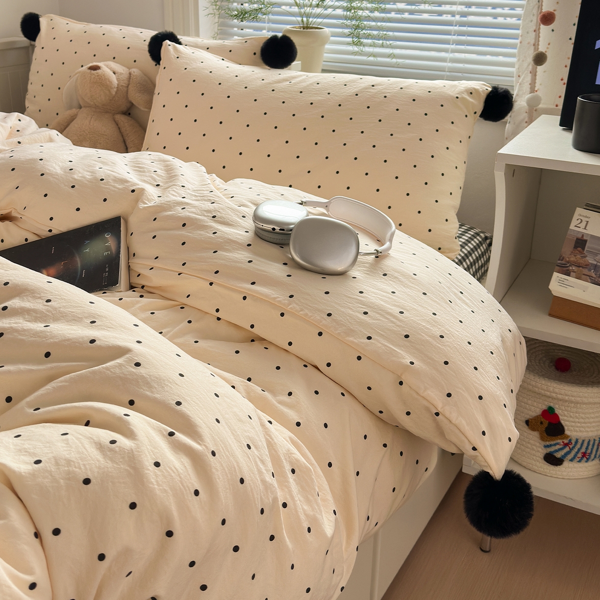 91家纺网 家纺一手货源 找家纺 优选 2026新款混搭圆点啵啵毛球款四件套学生三件套-小红书推荐 圆点啵啵-奶黄