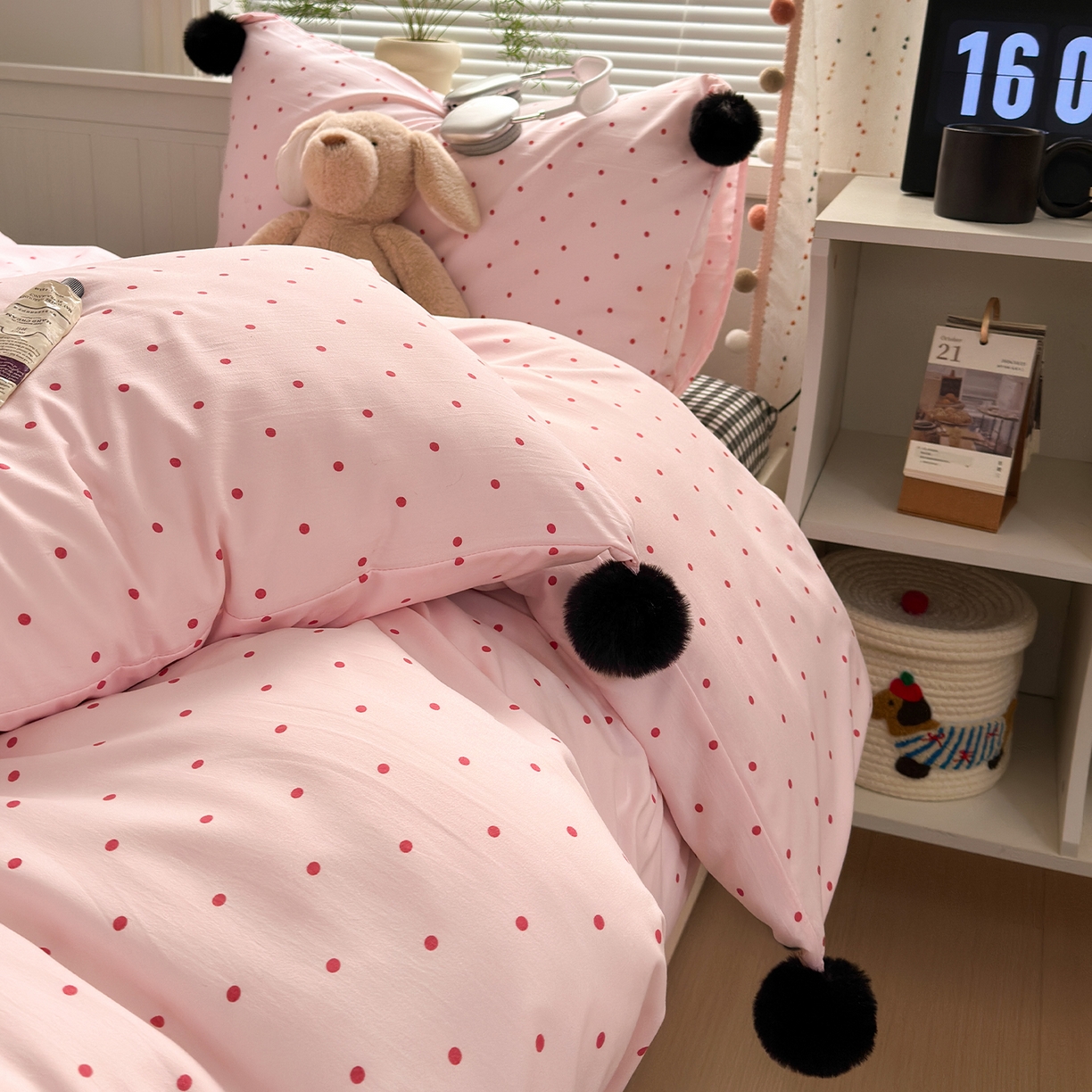 91家纺网 家纺一手货源 找家纺 优选良品 2026新款混搭圆点啵啵毛球款四件套学生三件套-小红书推荐 圆点啵啵-粉