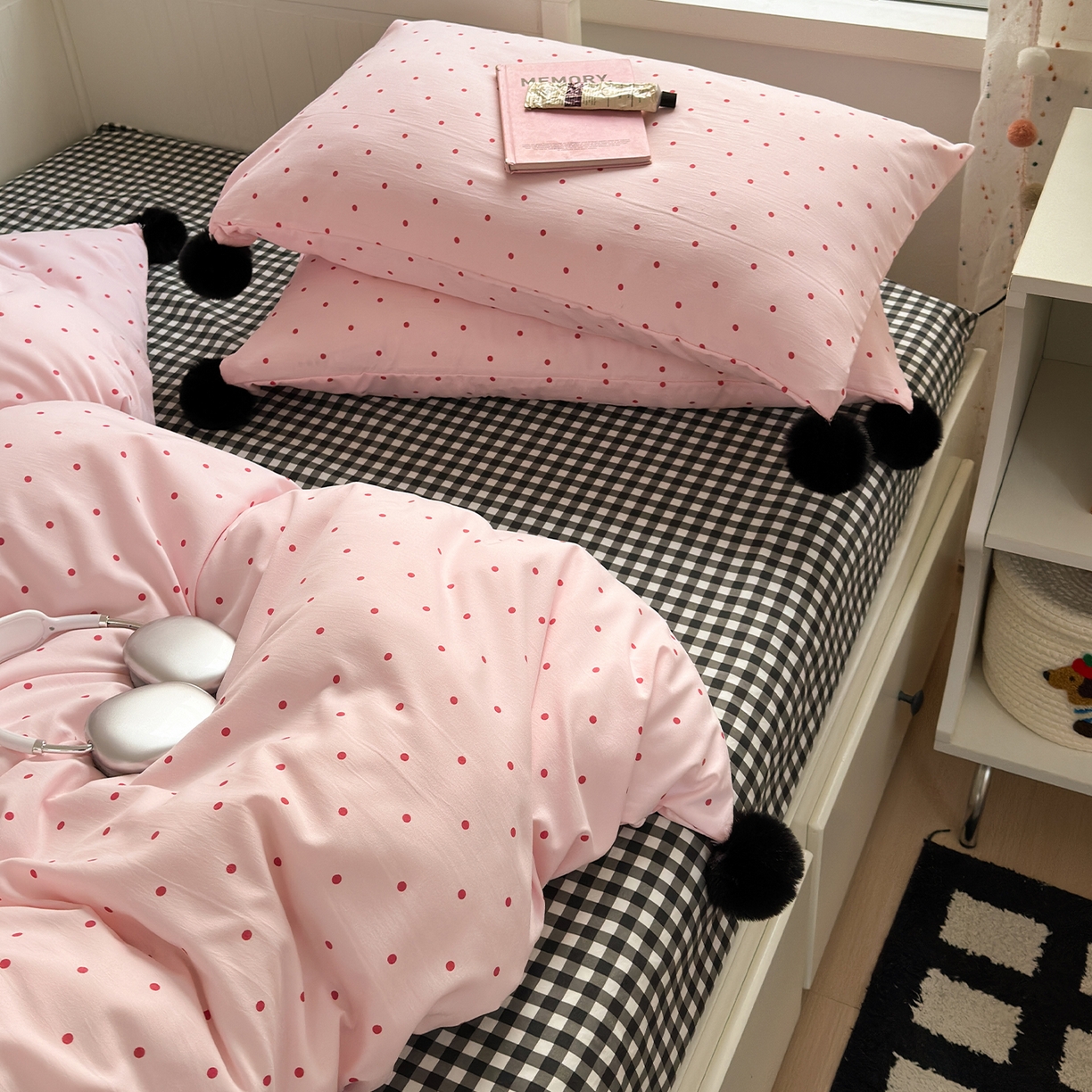 91家纺网 家纺一手货源 找家纺 优选良品 2026新款混搭圆点啵啵毛球款四件套学生三件套-小红书推荐 圆点啵啵-粉