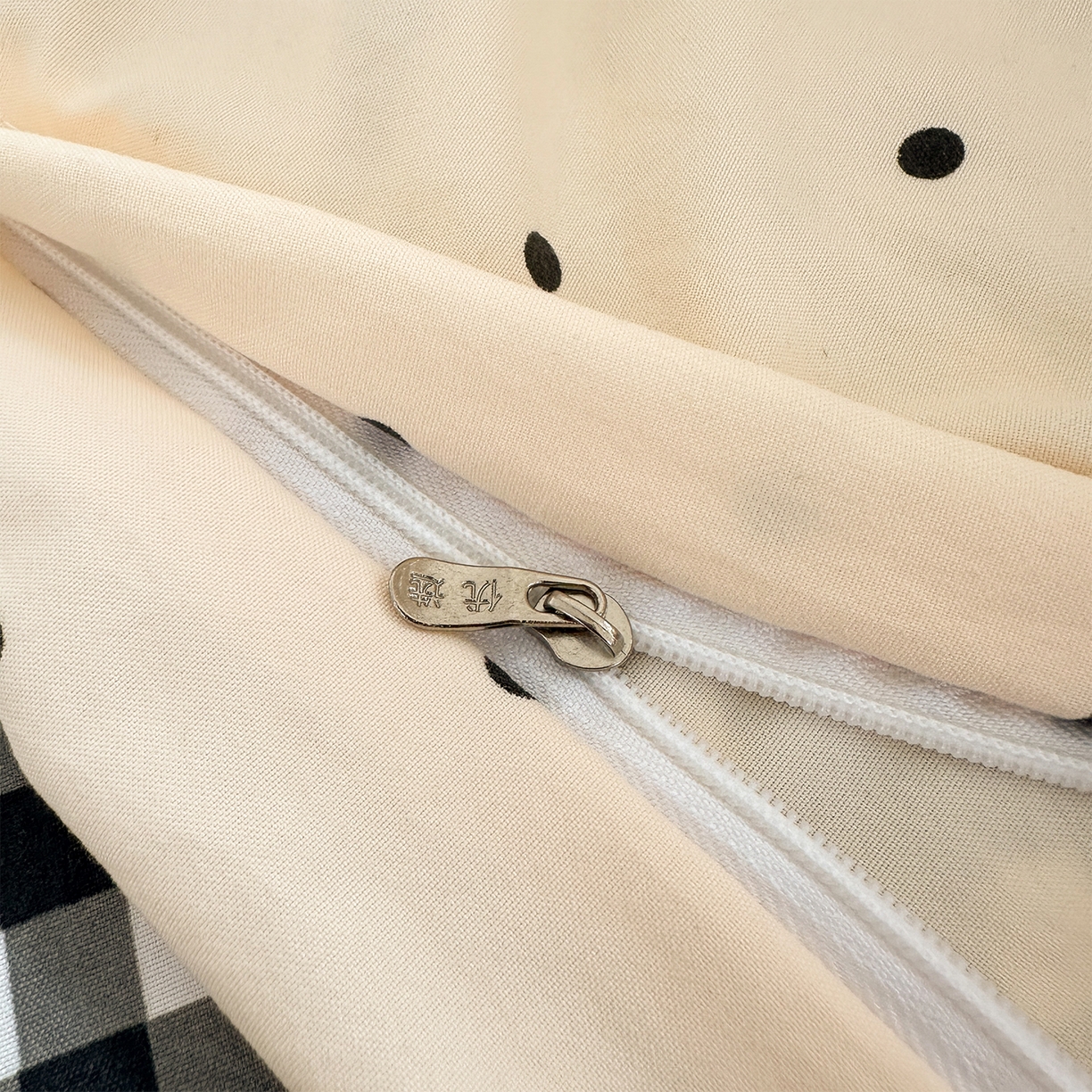 91家纺网 家纺一手货源 找家纺 优选良品 2026新款混搭圆点啵啵毛球款四件套学生三件套-小红书推荐 圆点啵啵-奶黄