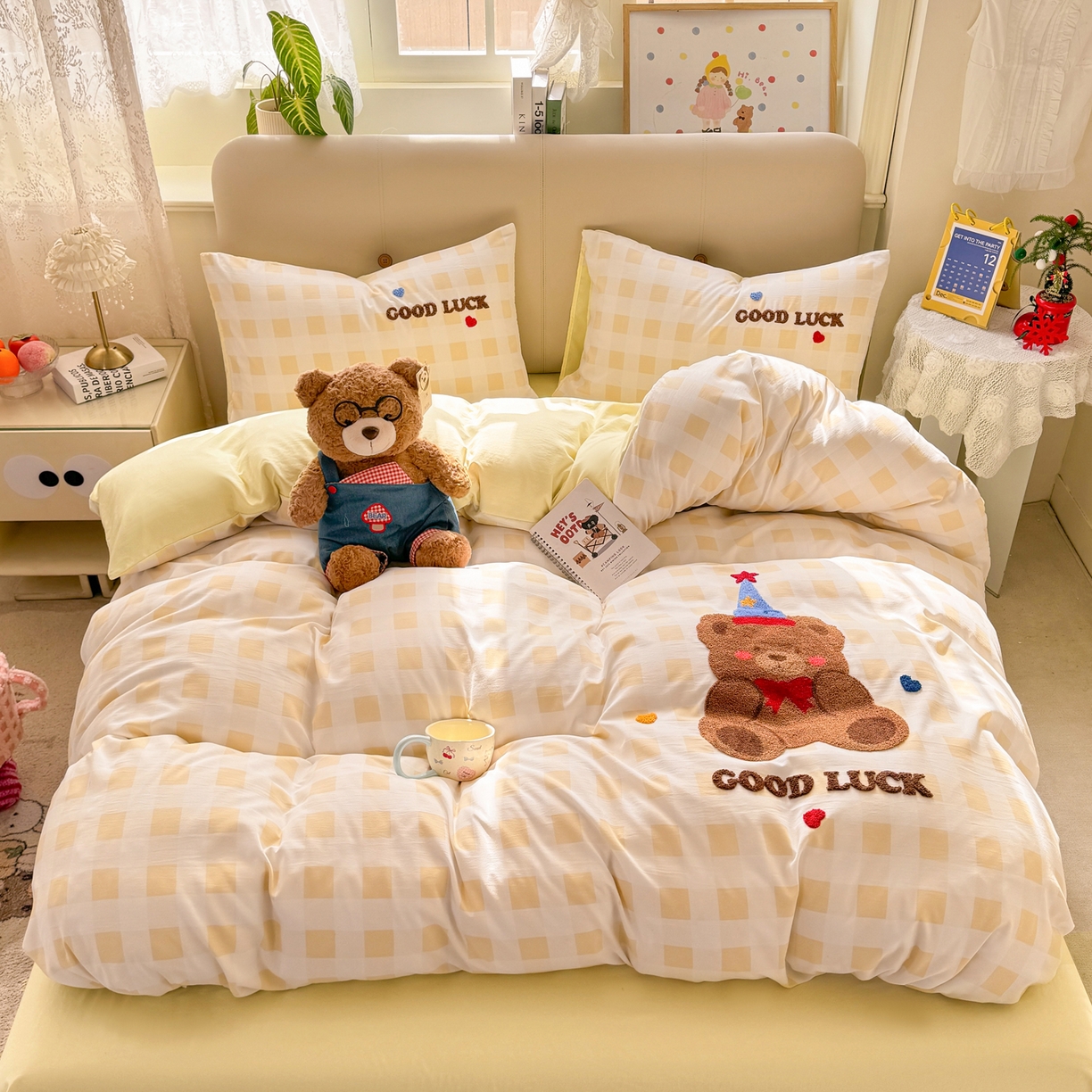 91家纺网 家纺一手货源 找家纺 优选 2026新款小红书热款混搭风毛巾绣床上用品四件套韩版学生三件套【专版花型 盗版必究】 圣诞熊