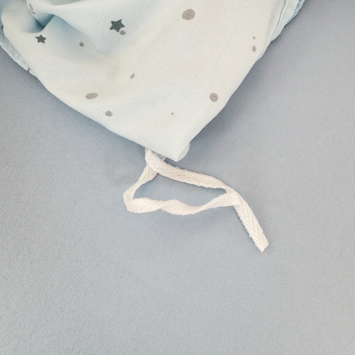 91家纺网 家纺一手货源 找家纺 优选 2026新款小红书热款混搭风毛巾绣床上用品四件套韩版学生三件套【专版花型 盗版必究】 樱桃小狗