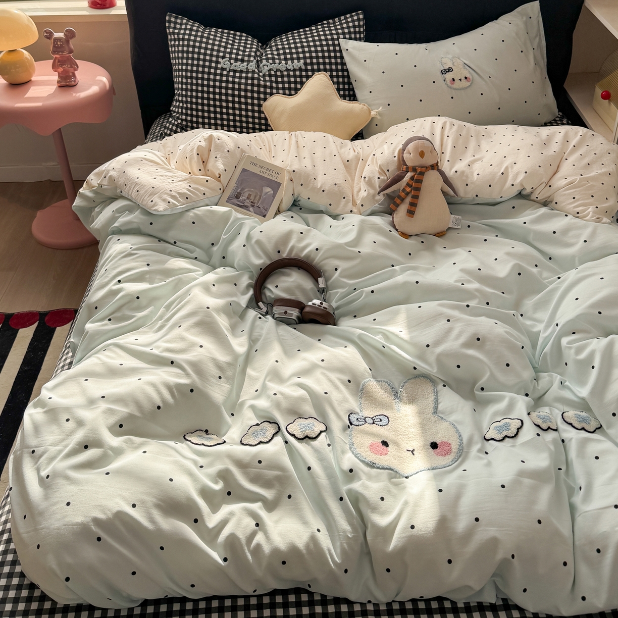 91家纺网 家纺一手货源 找家纺 优选良品 2026新款小红书热款混搭风毛巾绣床上用品四件套韩版学生三件套 可爱兔