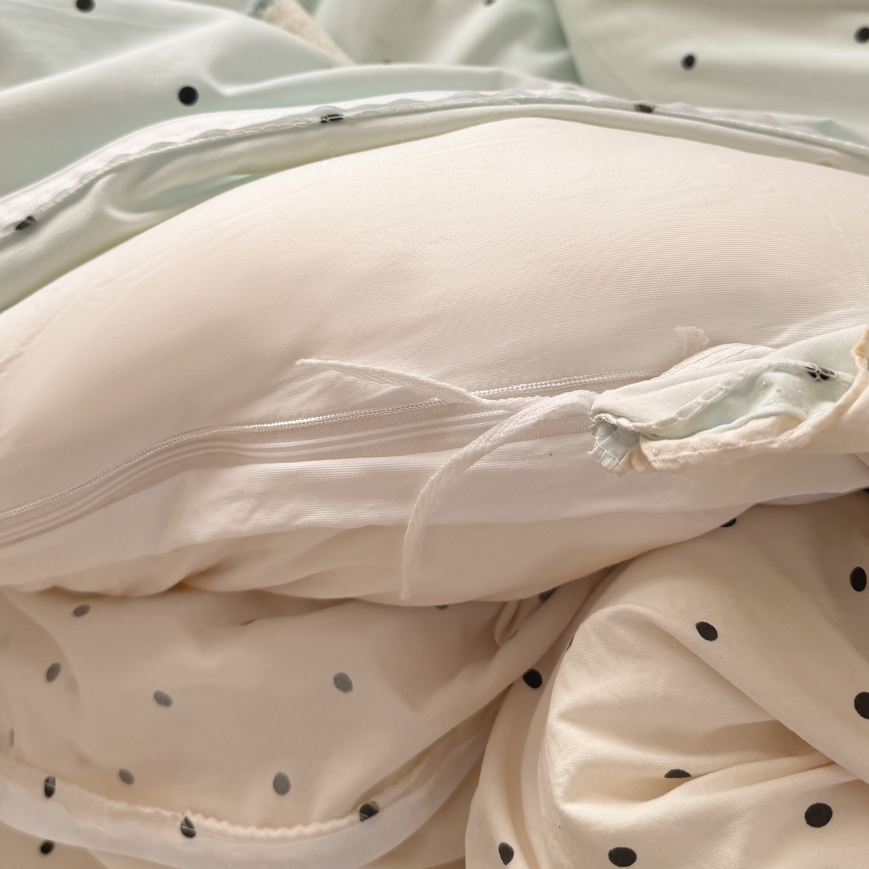 91家纺网 家纺一手货源 找家纺 优选良品 2026新款小红书热款混搭风毛巾绣床上用品四件套韩版学生三件套 可爱兔