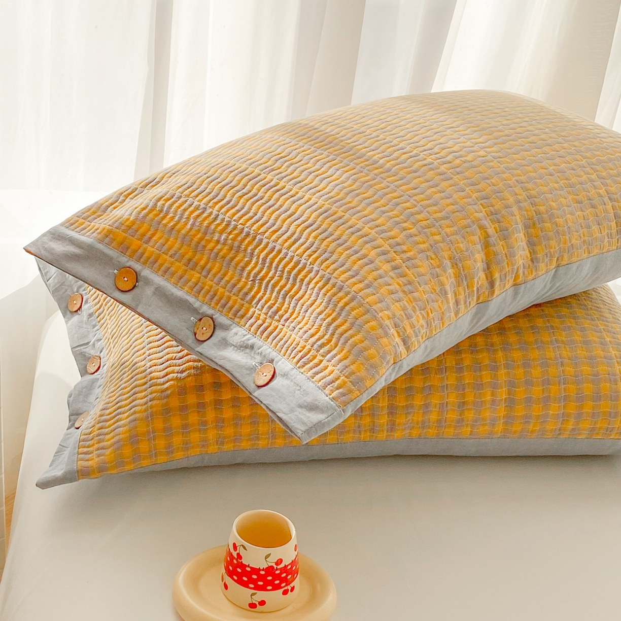 91家纺网 家纺一手货源 找家纺 美宜家 2026新款全棉水洗高密色织夹棉纺缝枕套高端全棉枕芯保护套 1.邂逅柠黄