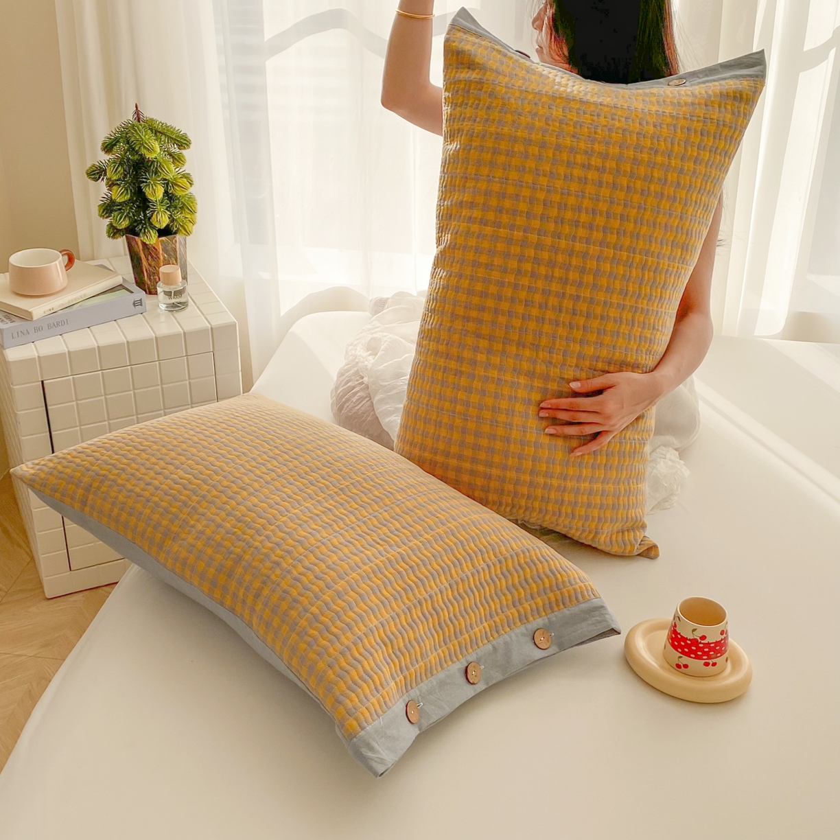 91家纺网 家纺一手货源 找家纺 美宜家 2026新款全棉水洗高密色织夹棉纺缝枕套高端全棉枕芯保护套 1.邂逅柠黄