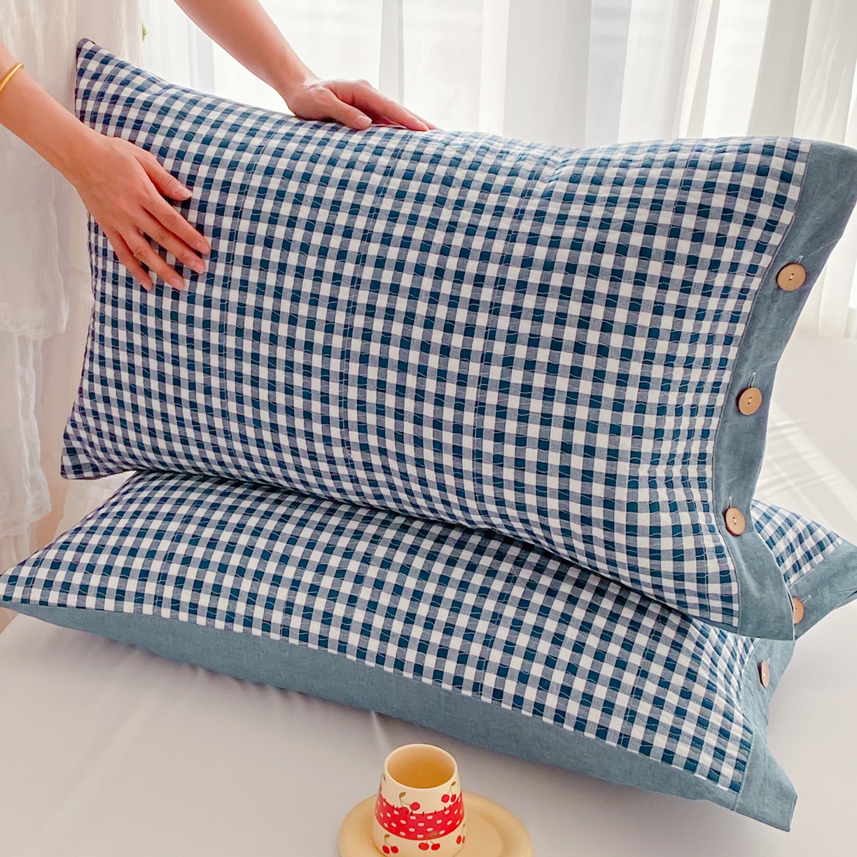 91家纺网 家纺一手货源 找家纺 美宜家 2026新款全棉水洗高密色织夹棉纺缝枕套高端全棉枕芯保护套 2.邂逅兰