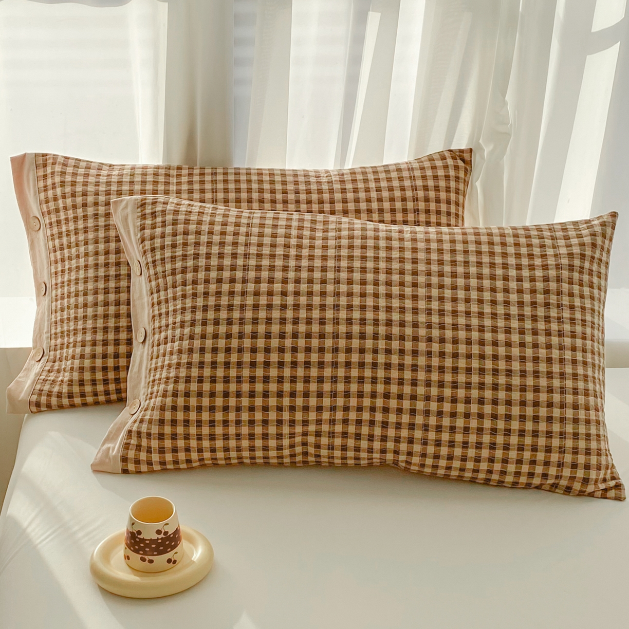 91家纺网 家纺一手货源 找家纺 美宜家 2026新款全棉水洗高密色织夹棉纺缝枕套高端全棉枕芯保护套 3.邂逅咖