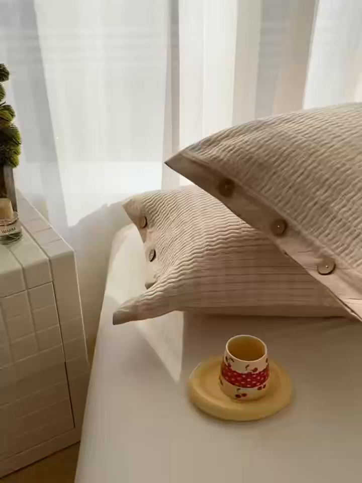 91家纺网 家纺一手货源 找家纺 美宜家 2026新款全棉水洗高密色织夹棉纺缝枕套高端全棉枕芯保护套 6.邂逅米