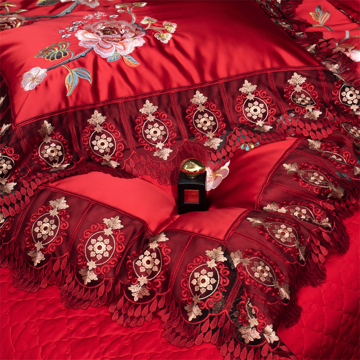 91家纺网 家纺一手货源 找家纺 OL家纺 2026新款高精密苏绣蕾丝四件套 金玉满堂-大红