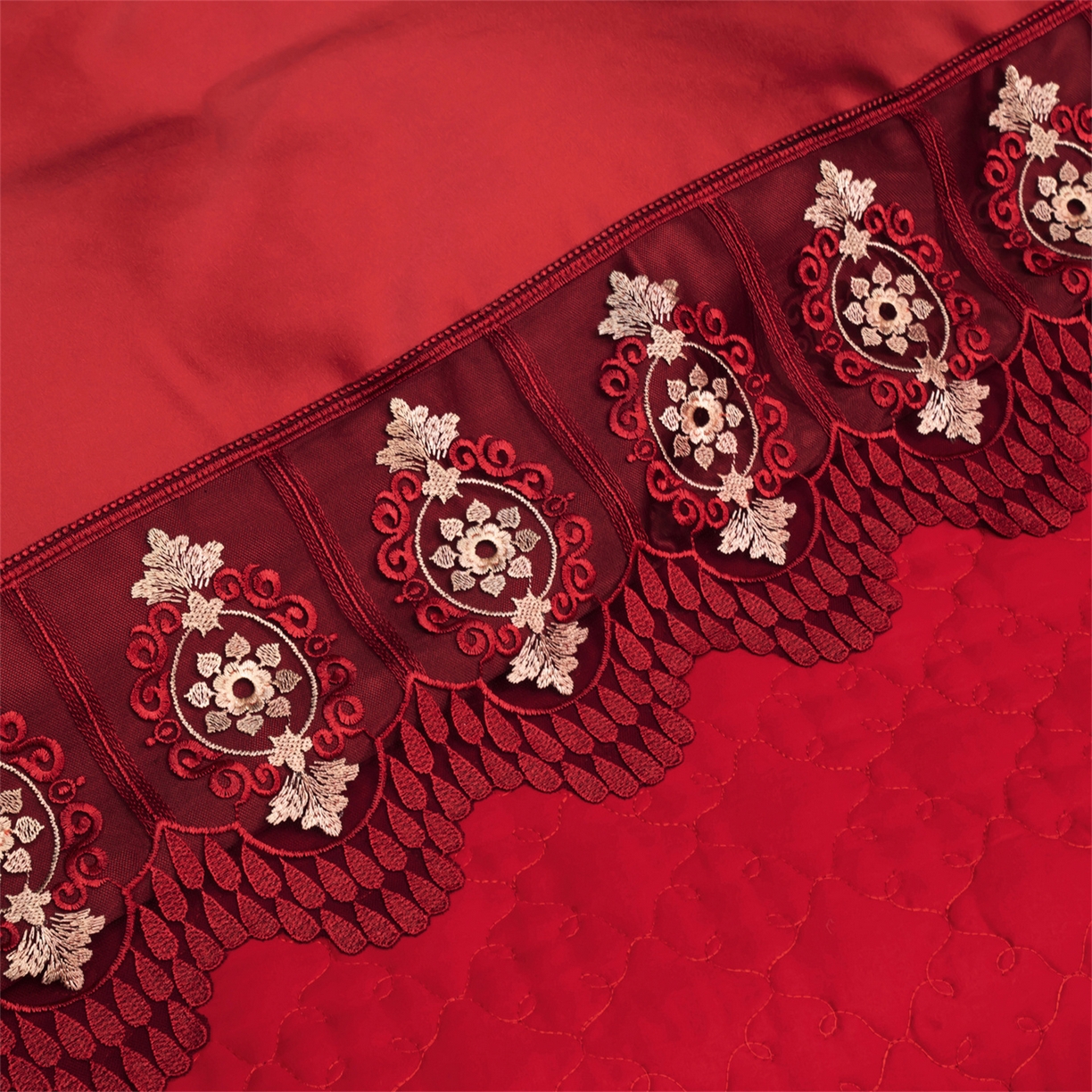 91家纺网 家纺一手货源 找家纺 OL家纺 2026新款高精密苏绣蕾丝四件套 金玉满堂-大红