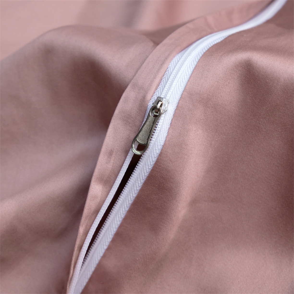 91家纺网 家纺一手货源 找家纺 OL家纺 2026新款高精密苏绣蕾丝四件套 金玉满堂-豆沙