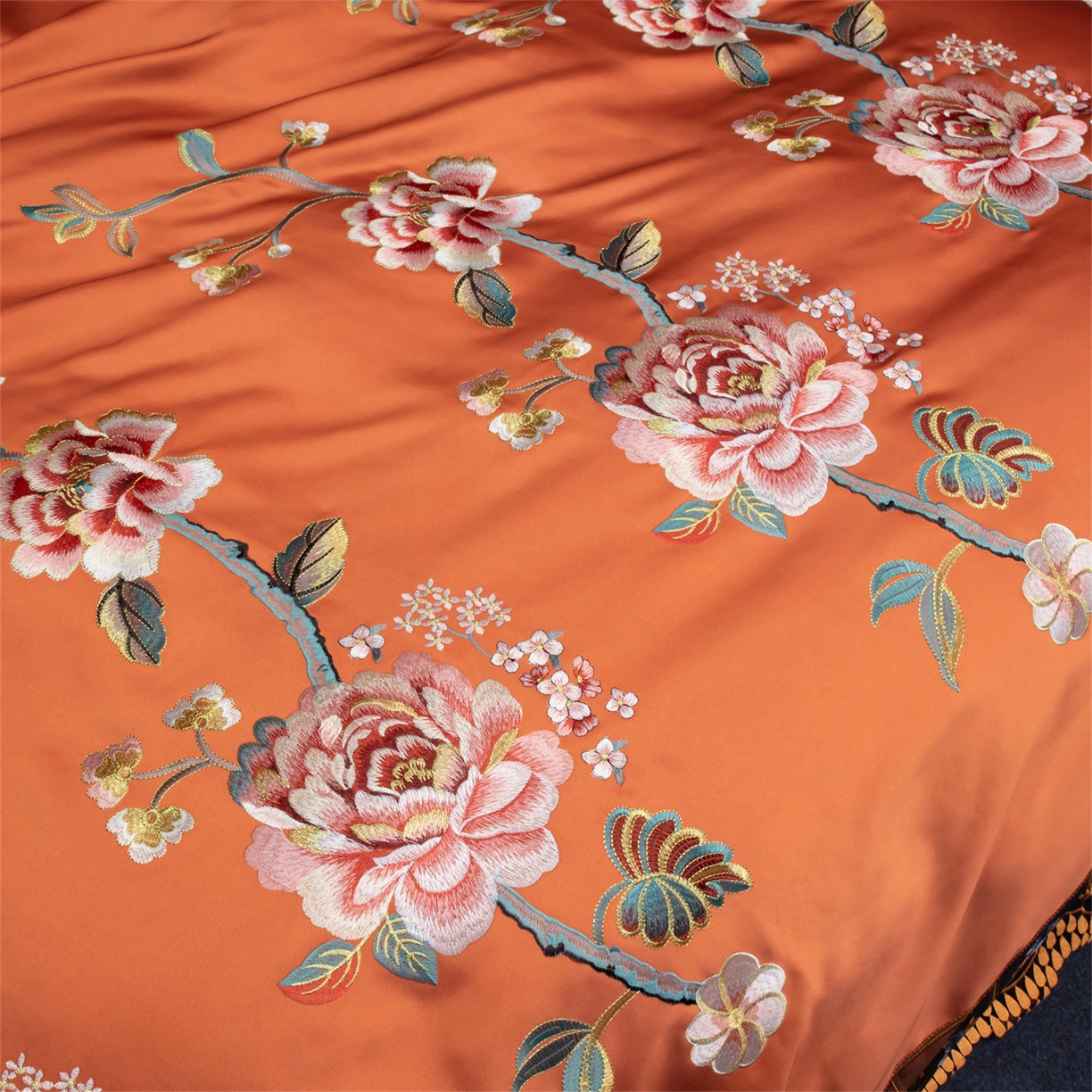 91家纺网 家纺一手货源 找家纺 OL家纺 2026新款高精密苏绣蕾丝四件套 金玉满堂-橘色
