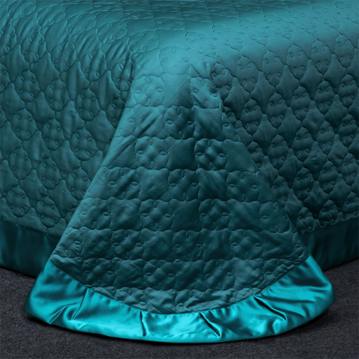 91家纺网 家纺一手货源 找家纺 OL家纺 2026新款高精密苏绣蕾丝四件套 金玉满堂-孔雀蓝