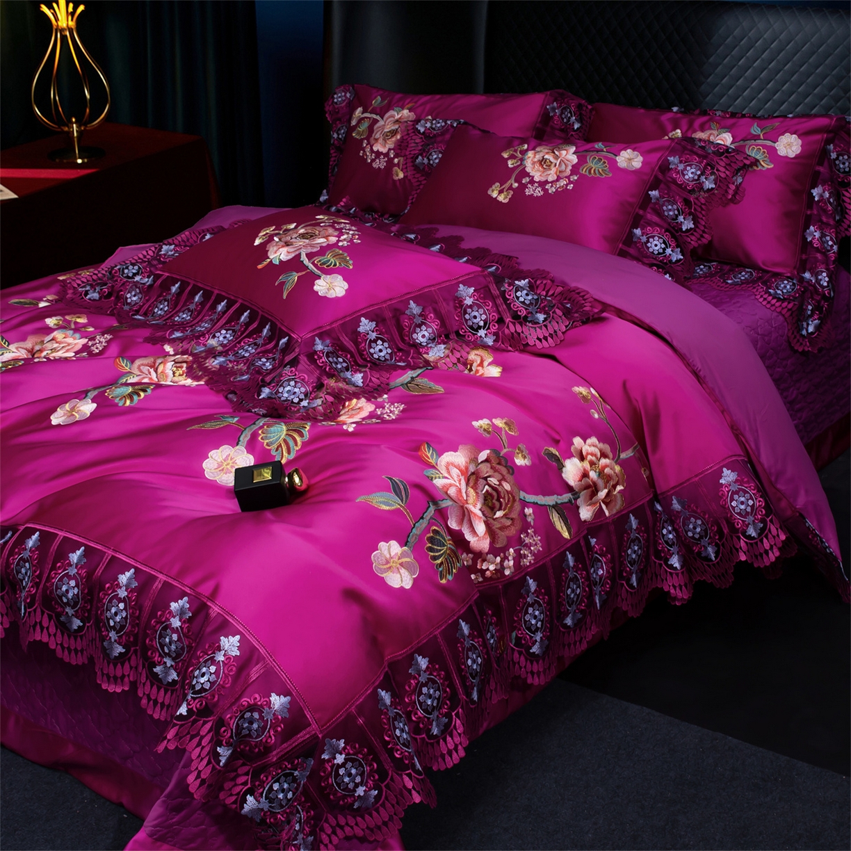 91家纺网 家纺一手货源 找家纺 OL家纺 2026新款高精密苏绣蕾丝四件套 金玉满堂-玫红