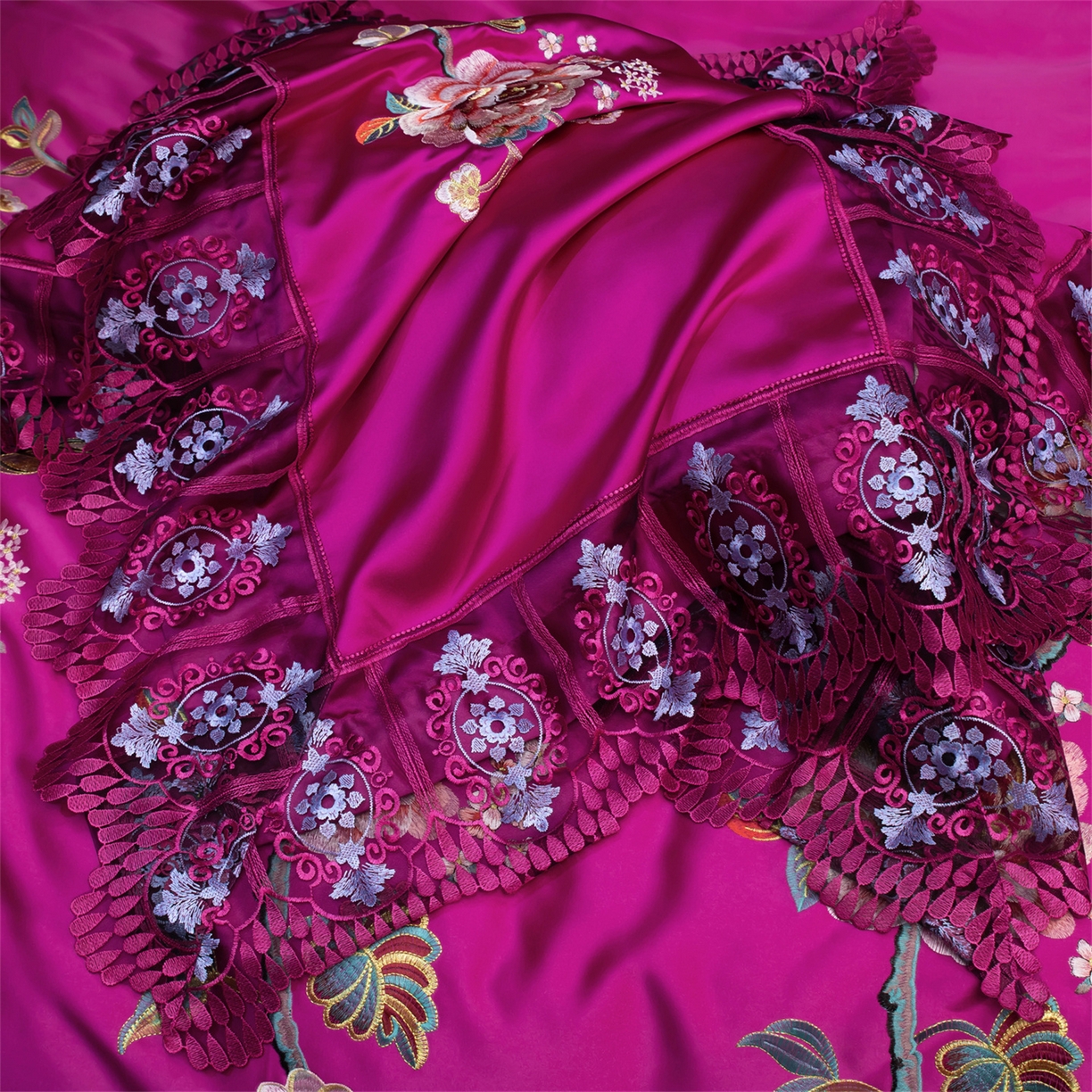 91家纺网 家纺一手货源 找家纺 OL家纺 2026新款高精密苏绣蕾丝四件套 金玉满堂-玫红