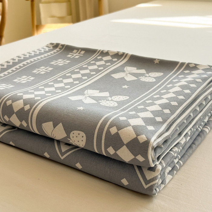 91家纺网 家纺一手货源 找家纺 爱彼家纺 2026新款原棉老粗布凉席席子床单条纹印花床单-粗纱系列一 草莓格-灰