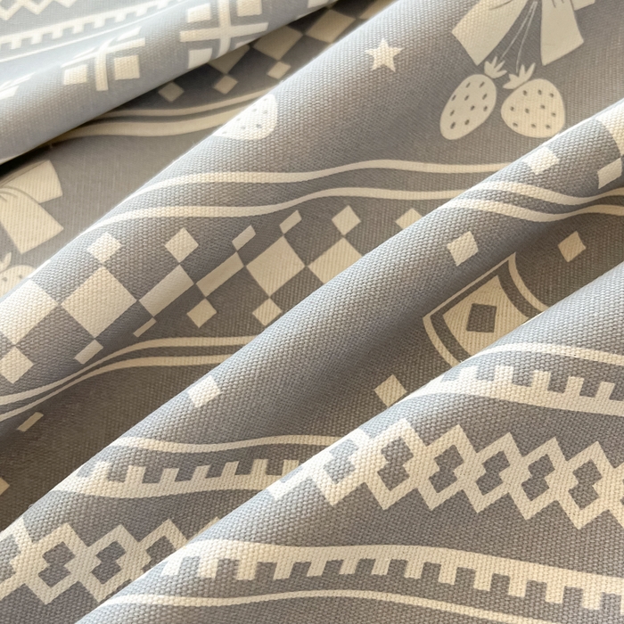 91家纺网 家纺一手货源 找家纺 爱彼家纺 2026新款原棉老粗布凉席席子床单条纹印花床单-粗纱系列一 草莓格-灰