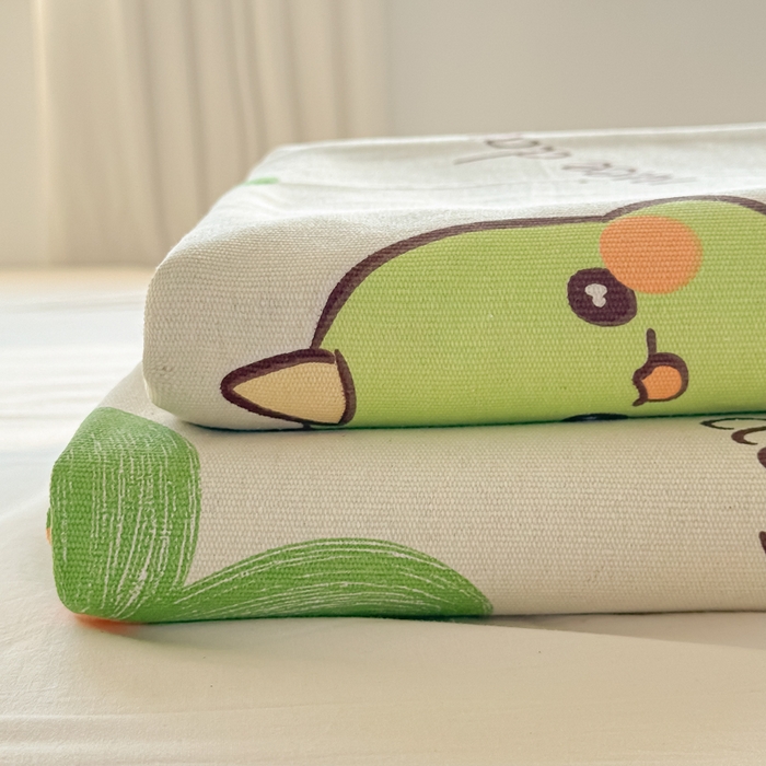 91家纺网 家纺一手货源 找家纺 爱彼家纺 2026新款原棉老粗布凉席席子床单条纹印花床单-粗纱系列一 花妍恐龙