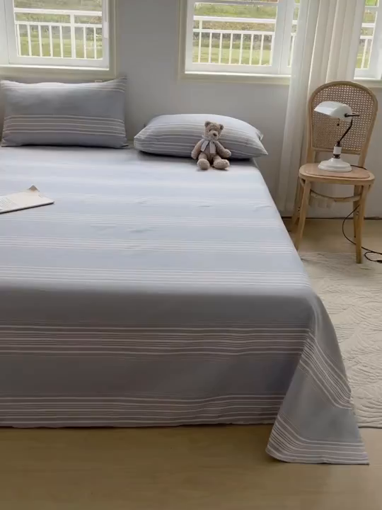 91家纺网 家纺一手货源 找家纺 爱彼家纺 2026新款原棉老粗布凉席席子床单条纹印花床单-粗纱系列一 灰白细条