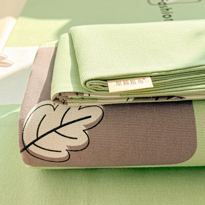 91家纺网 家纺一手货源 找家纺 爱彼家纺 2026新款原棉老粗布凉席席子床单条纹印花床单-粗纱系列一 简兮淡绿