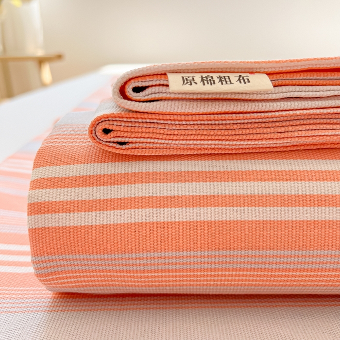 91家纺网 家纺一手货源 找家纺 爱彼家纺 2026新款升级细纱老粗布床单款凉席席子单床单床单三件套 桔灰细条