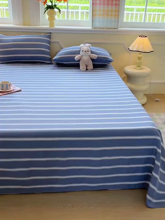 91家纺网 家纺一手货源 找家纺 爱彼家纺 2026新款升级细纱老粗布床单款凉席席子单床单床单三件套 蓝白条