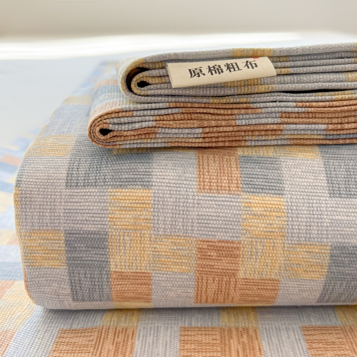 91家纺网 家纺一手货源 找家纺 爱彼家纺 2026新款升级细纱老粗布床单款凉席席子单床单床单三件套 棋盘格