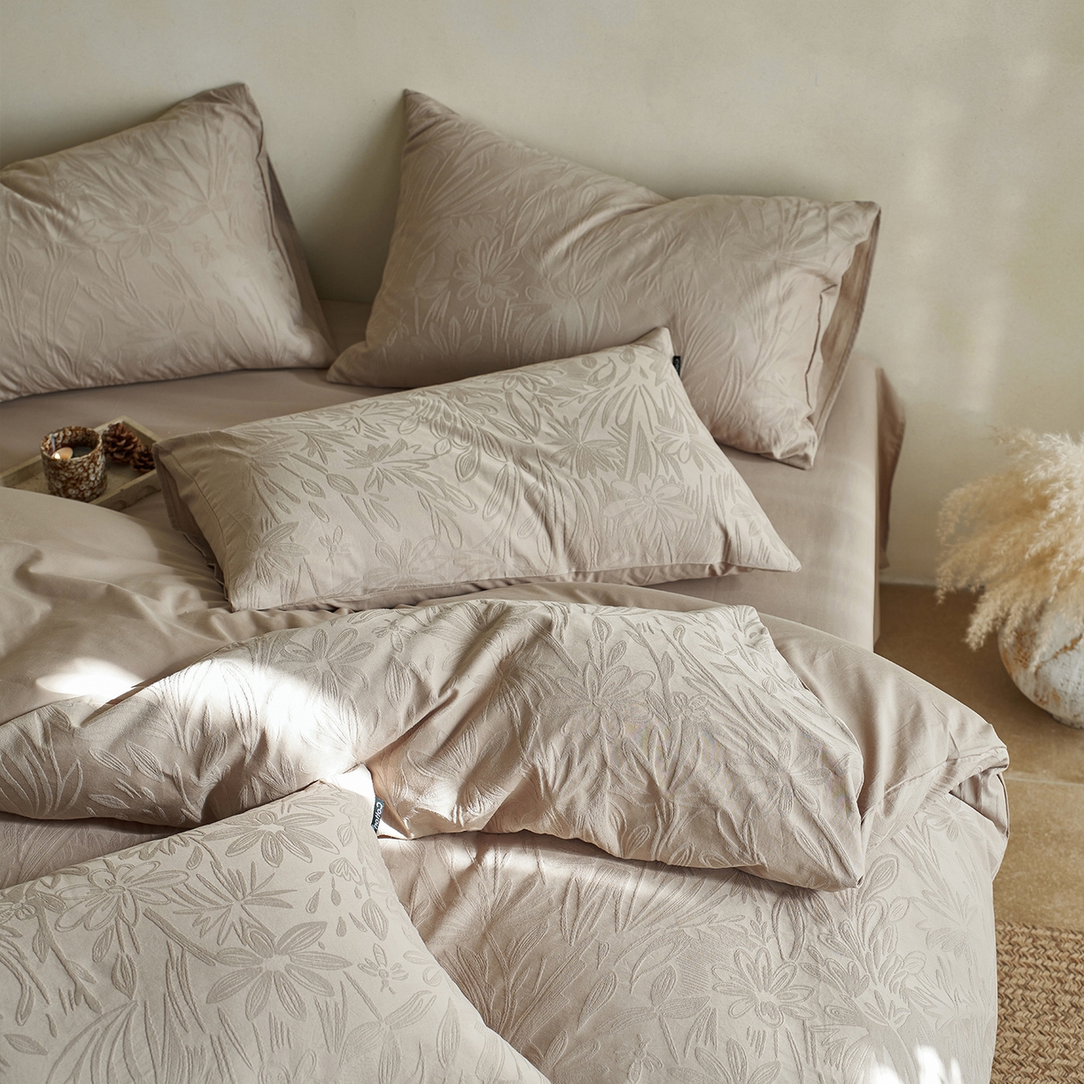 91家纺网 家纺一手货源 找家纺 小懒猪 2026新款亲肤舒适立体全棉提花四件套 秘境-金属灰