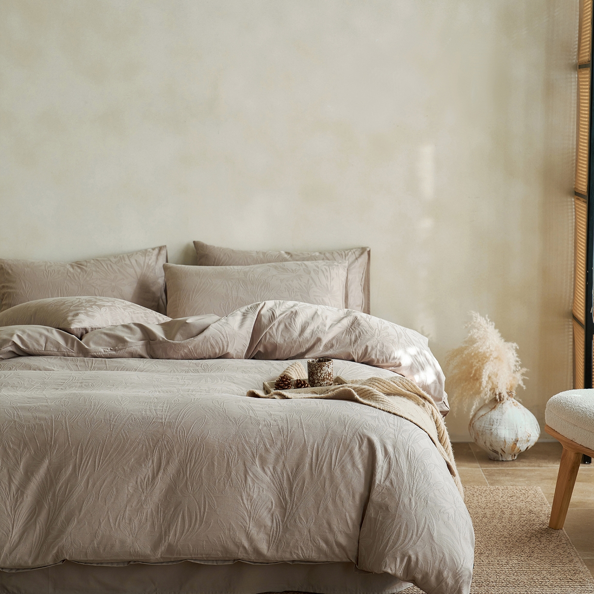 91家纺网 家纺一手货源 找家纺 小懒猪 2026新款亲肤舒适立体全棉提花四件套 秘境-金属灰