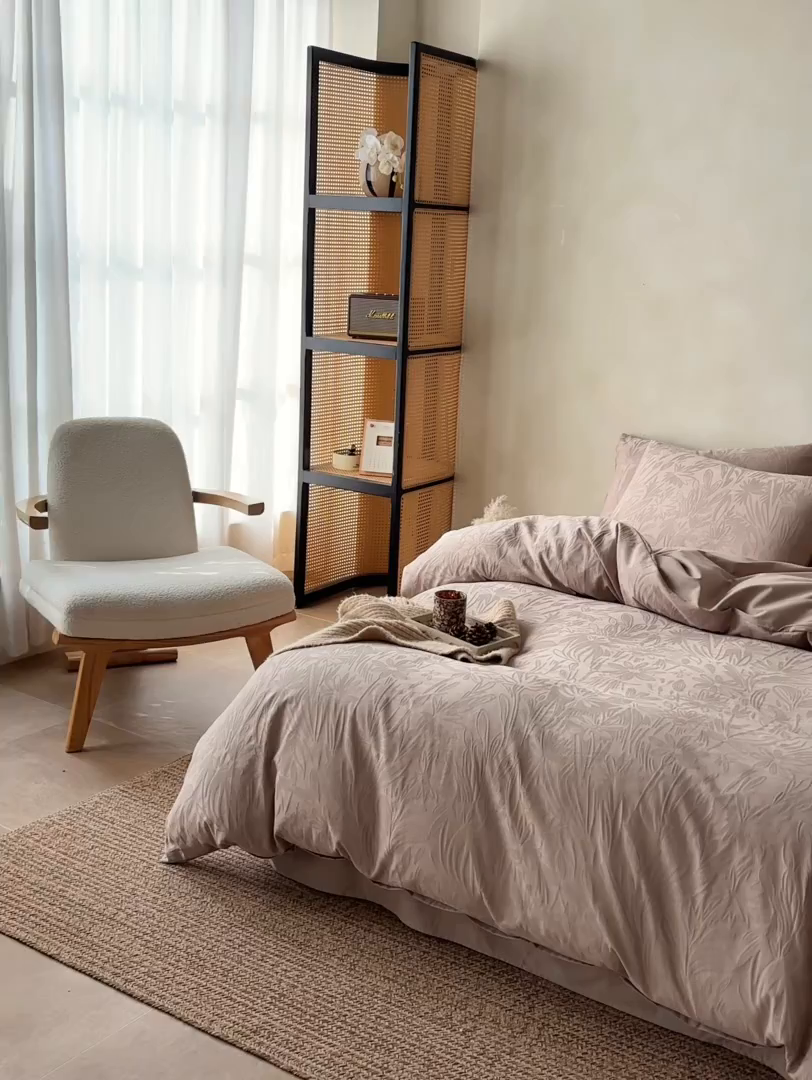 91家纺网 家纺一手货源 找家纺 小懒猪 2026新款亲肤舒适立体全棉提花四件套 秘境-金属灰