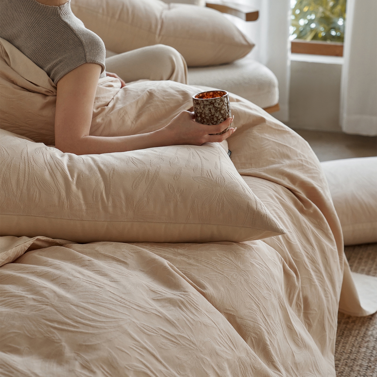 91家纺网 家纺一手货源 找家纺 小懒猪 2026新款亲肤舒适立体全棉提花四件套 秘境-米杏