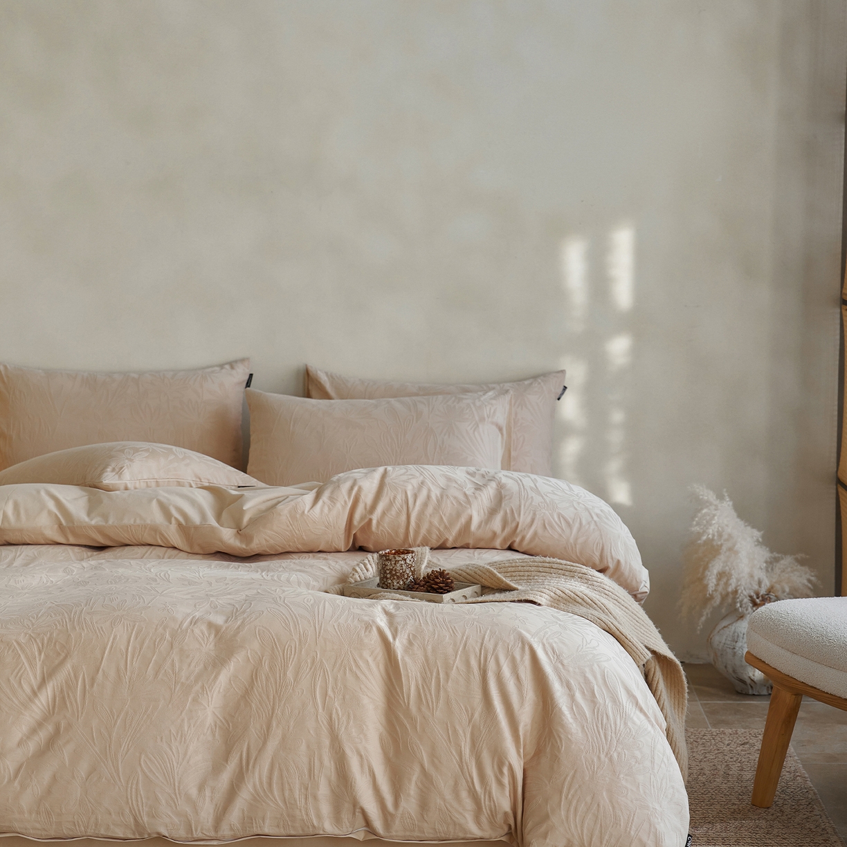 91家纺网 家纺一手货源 找家纺 小懒猪 2026新款亲肤舒适立体全棉提花四件套 秘境-米杏