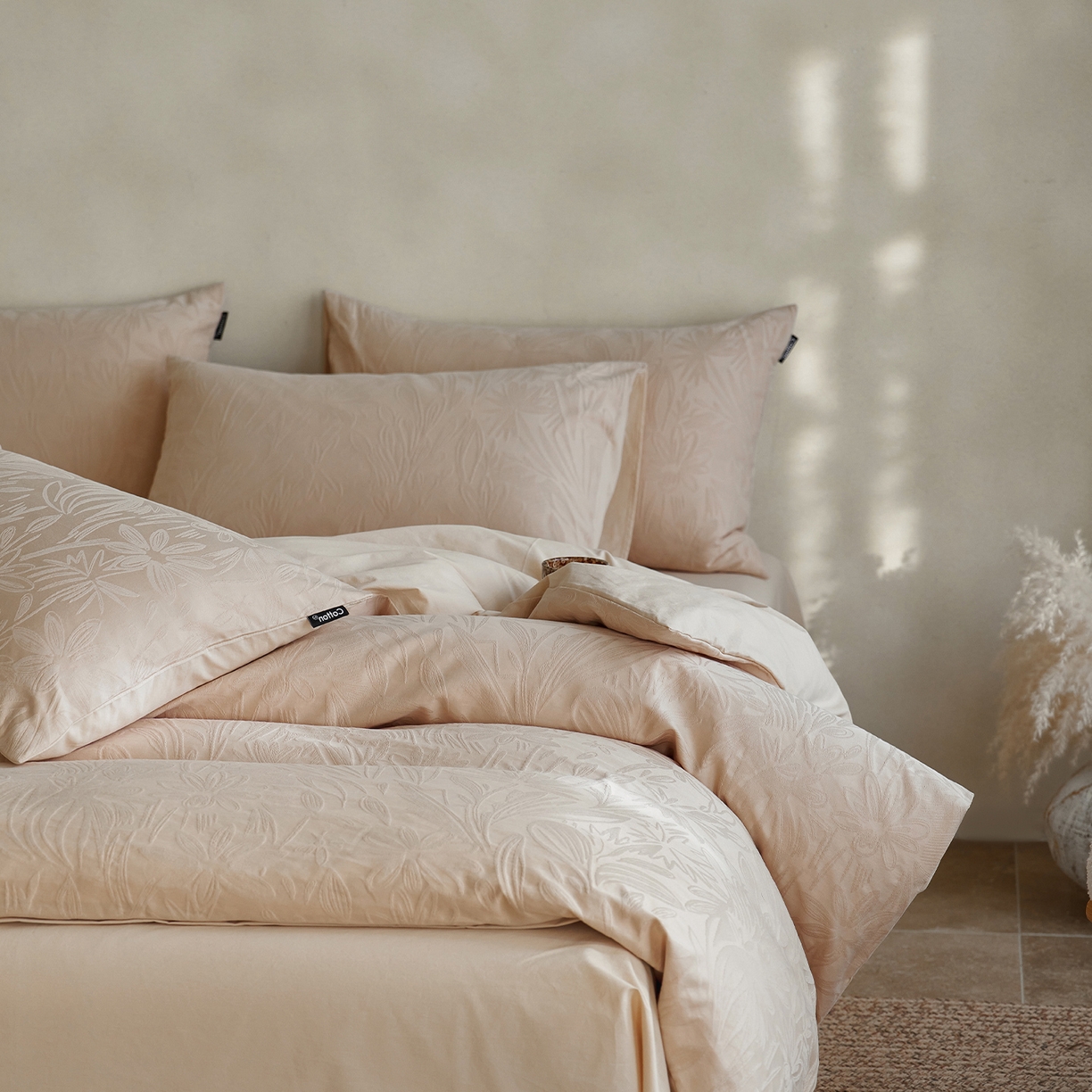 91家纺网 家纺一手货源 找家纺 小懒猪 2026新款亲肤舒适立体全棉提花四件套 秘境-米杏