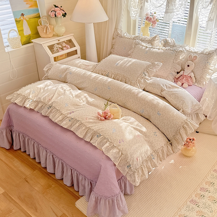 91家纺网 家纺一手货源 找家纺 韩约家纺 2026新款法式大花边古法棉感床盖四件套 紫妍