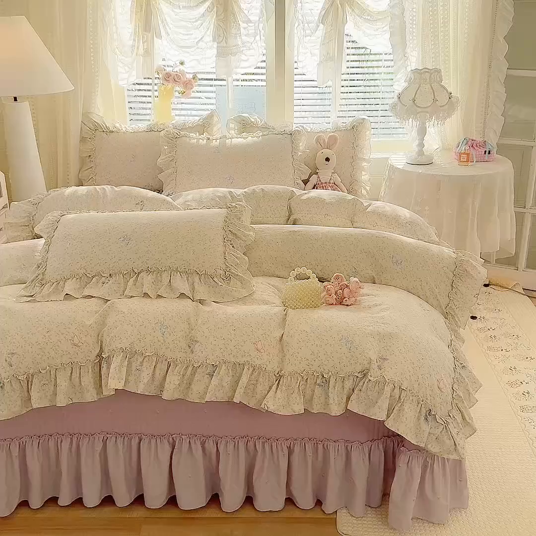 91家纺网 家纺一手货源 找家纺 韩约家纺 2026新款法式大花边古法棉感床盖四件套 紫妍