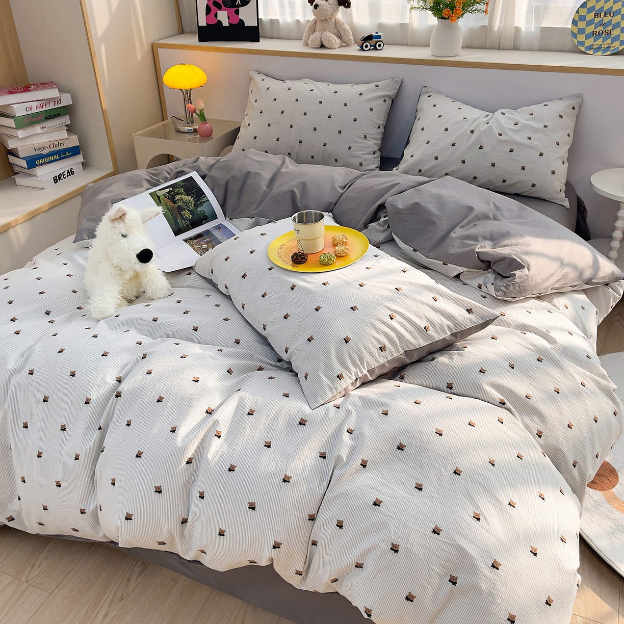 91家纺网 家纺一手货源 找家纺 炫拼家纺 2026新款A类全棉60支色织提花剪花B版40支水洗棉四件套-米熊系列 米熊-雅灰