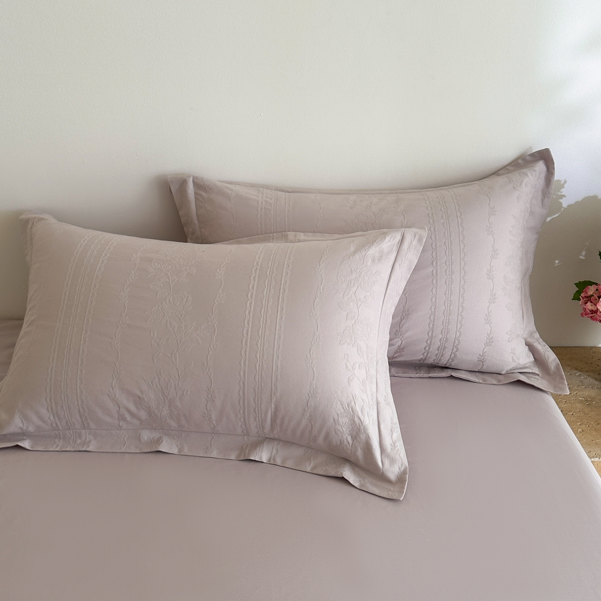 91家纺网 家纺一手货源 找家纺 格里芬家纺 2026新款全棉水洗立体浮雕提花纯棉四件套 花漾甜心-淡雅紫