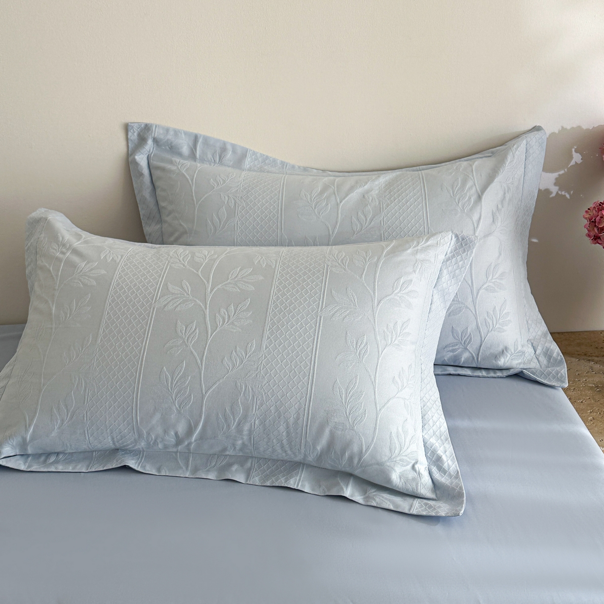 91家纺网 家纺一手货源 找家纺 格里芬家纺 2026新款全棉水洗立体浮雕提花纯棉四件套 芊芊叶语-云水蓝